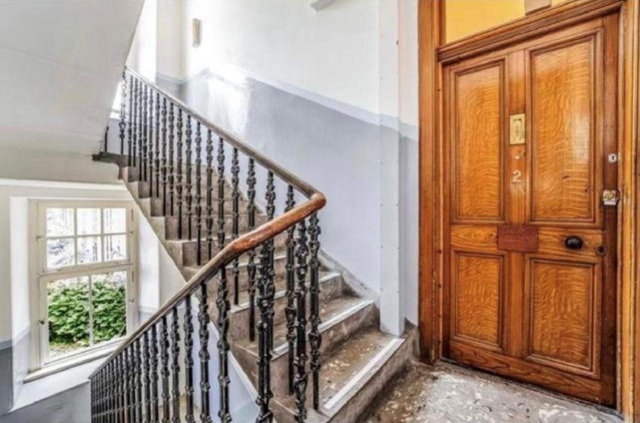 Spacious & Comfortable 3 Bedroom Apartment - Near City Centre - Free Parking Available - Sleeps Up To 5 Guests Единбург Екстериор снимка